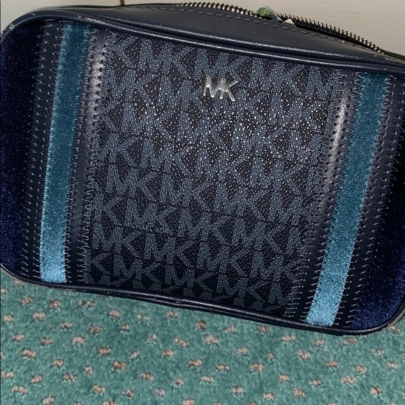 Michael kors tricolor camera bag crossbody - Picture 3 of 15